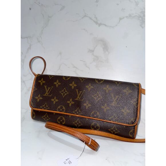 Louis Vuitton Crossbody Bag - Picture 1 of 7